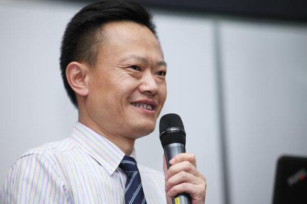 大屏幕顯示百家講壇