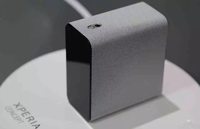 【視頻】索尼黑科技投影儀 把桌面瞬間變成觸摸屏 4.webp.jpg