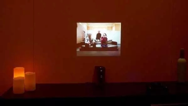 【視頻】索尼黑科技投影儀 把桌面瞬間變成觸摸屏 12.webp.jpg