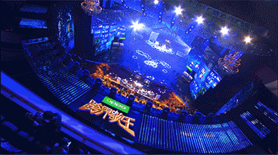 這個舞臺憑什么挑動你的視覺神經(jīng) 2.gif