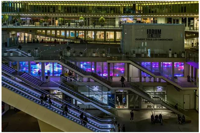 50000個LED燈打造的巴黎著*商場里的燈光秀 1.png