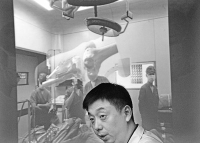 武漢協和醫院借助MR技術，完成世界首例髖部骨折手術.jpg