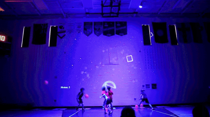 交互式體育館——讓孩子愛上運動.gif