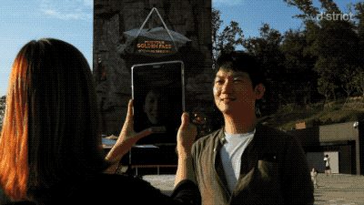 韓國公園內*現超強裸眼3D互動裝置 2.gif