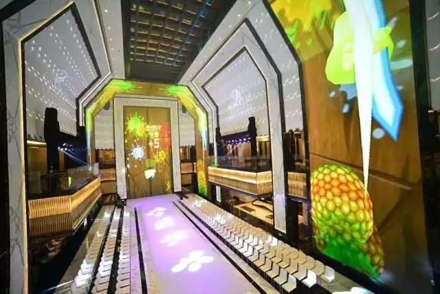 利亞德為超五星酒店打造全球面積超大室內異形屏 3.webp.jpg