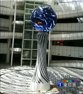 觀天之眼 雷曼·康碩展LED伸縮球形屏伴你遨游太空 4.png