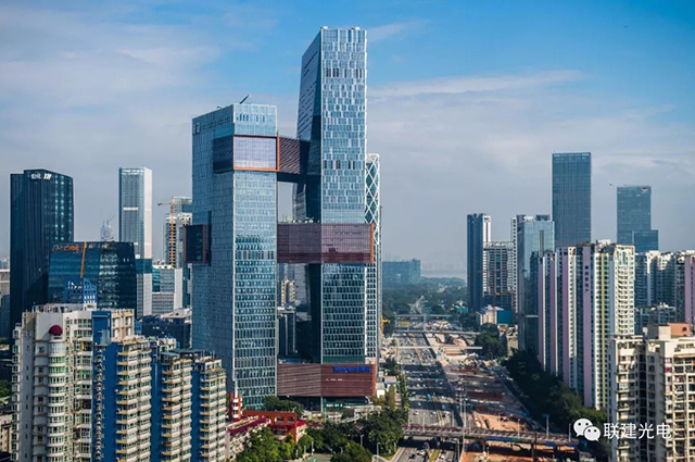 聯(lián)建光電小間距黑科技屏空降騰訊濱海大廈 1.webp.jpg
