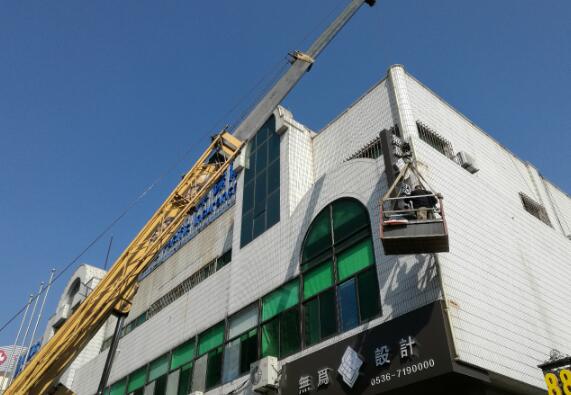 濰坊市首個戶外廣告設置管理規劃獲批 樓頂和立柱廣告全拆除.jpg