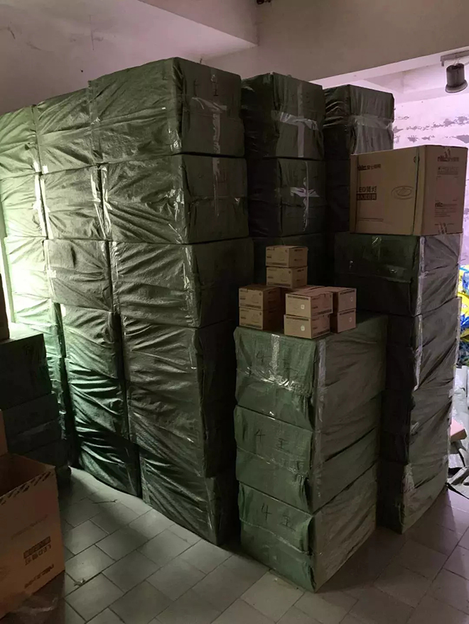 雷士照明聯(lián)合警方打假，破獲1.45億假冒案 4.webp.jpg