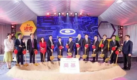 Screenshot 2023-01-16 at 13-53-22 重磅 中國電子報評出2022年新型顯示產業十件大事.png